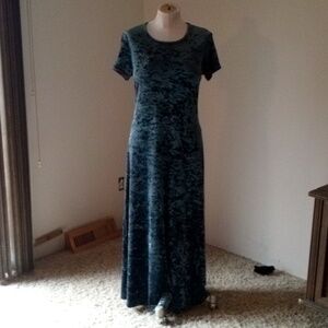 Women's long velour dress  maurices brand med